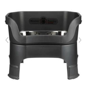 Brand new in box Large Neater Feeder with extended legs.